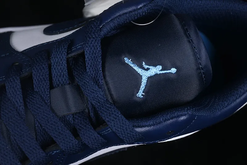 All categories Air Jordan Jordan series basketball shoes Air Jordan 1 Low Air Jordan 1 Low AJ1 Joe 1 white and blue low-top retro cultural basketball shoes 553558-404
